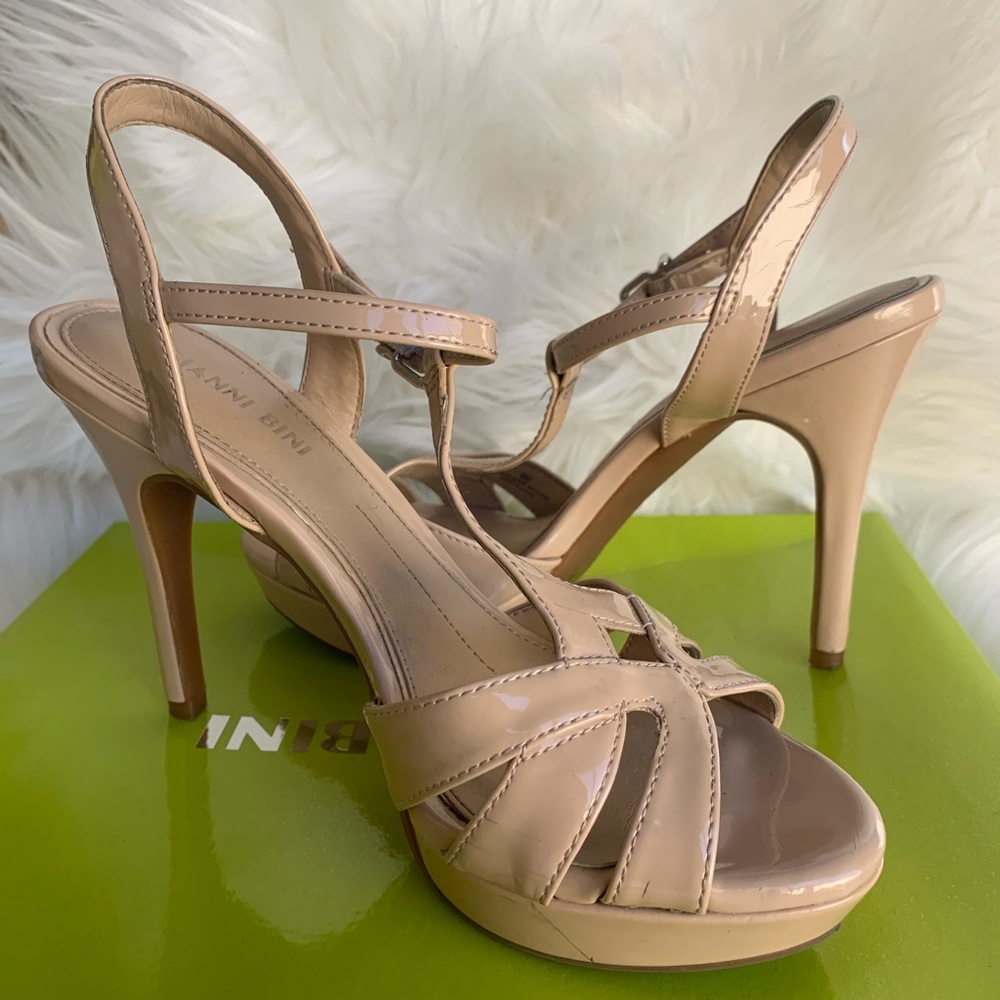 Gianni Bini High Heel